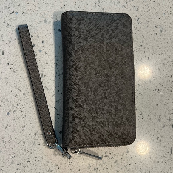 Michael Kors Gray small wrist wallet - Picture 2 of 3